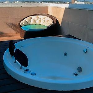 King Suite Spa Bath